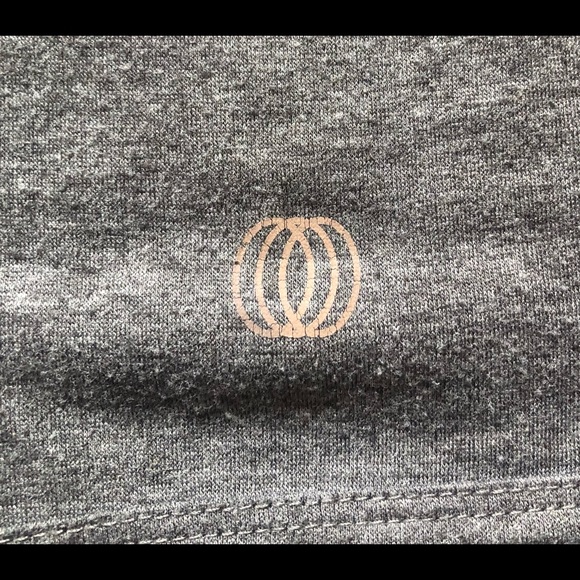 Fitted Lightweight Yoga T-Shirt - Picture 2 of 2